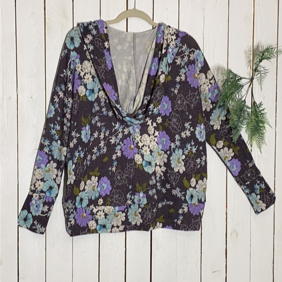 It’s Our Time Cardigan with Hoodie - Picture 4 of 7